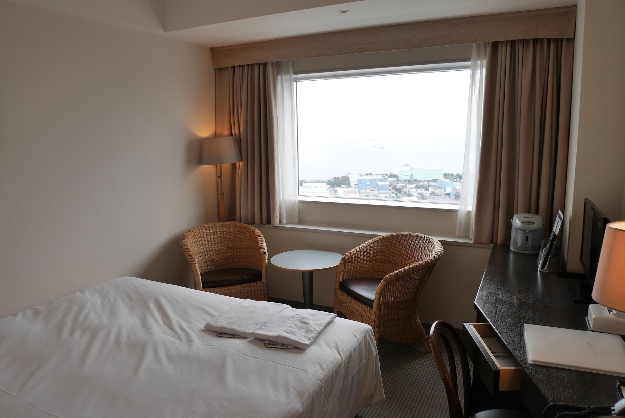 Yokohama Techno Tower Hotel Esterno foto