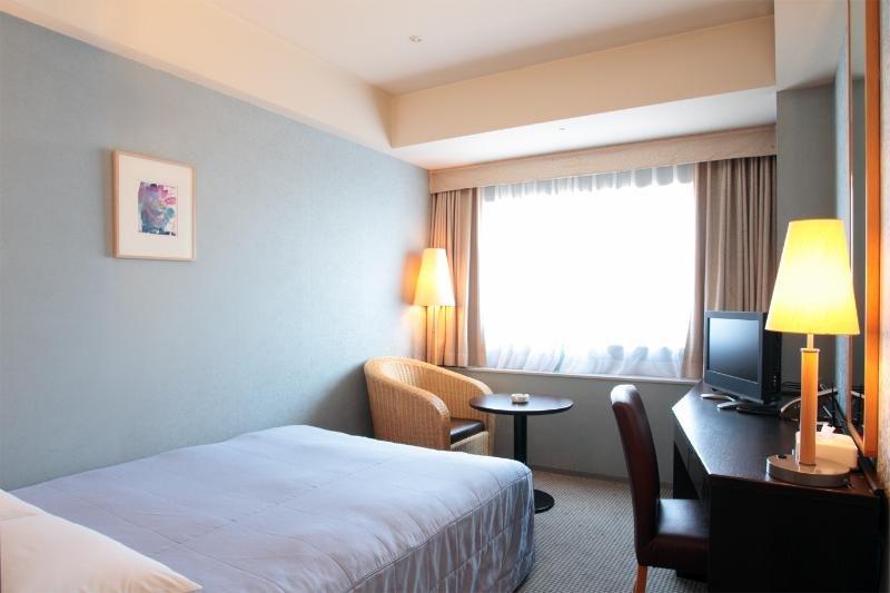Yokohama Techno Tower Hotel Esterno foto