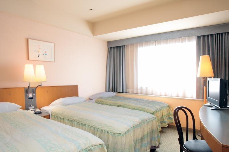 Yokohama Techno Tower Hotel Esterno foto